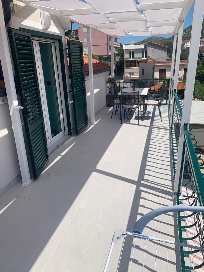 Apartment Grc Grebastica Exterior photo